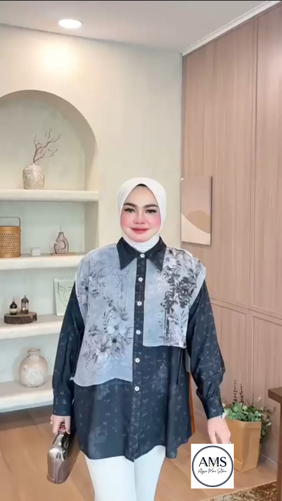 Elliora Shirt V 18:  Elegant Top